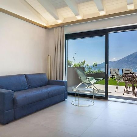 Villa Divina-Apt Armonia-Con Piscina E Vista Lago Castelletto Di Brenzone Ngoại thất bức ảnh