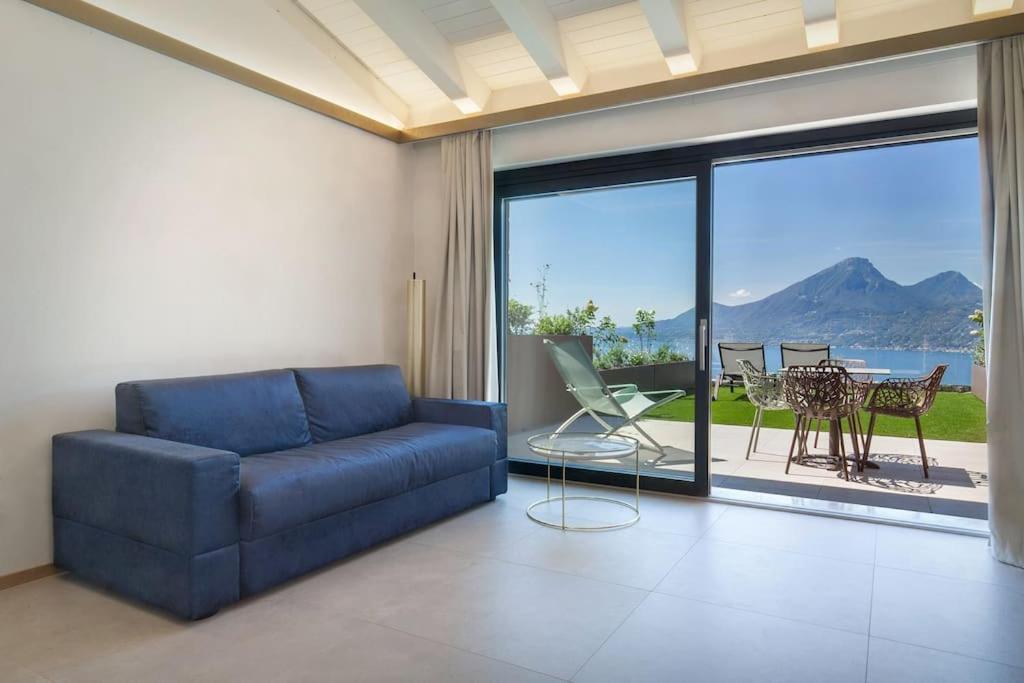 Villa Divina-Apt Armonia-Con Piscina E Vista Lago Castelletto Di Brenzone Ngoại thất bức ảnh